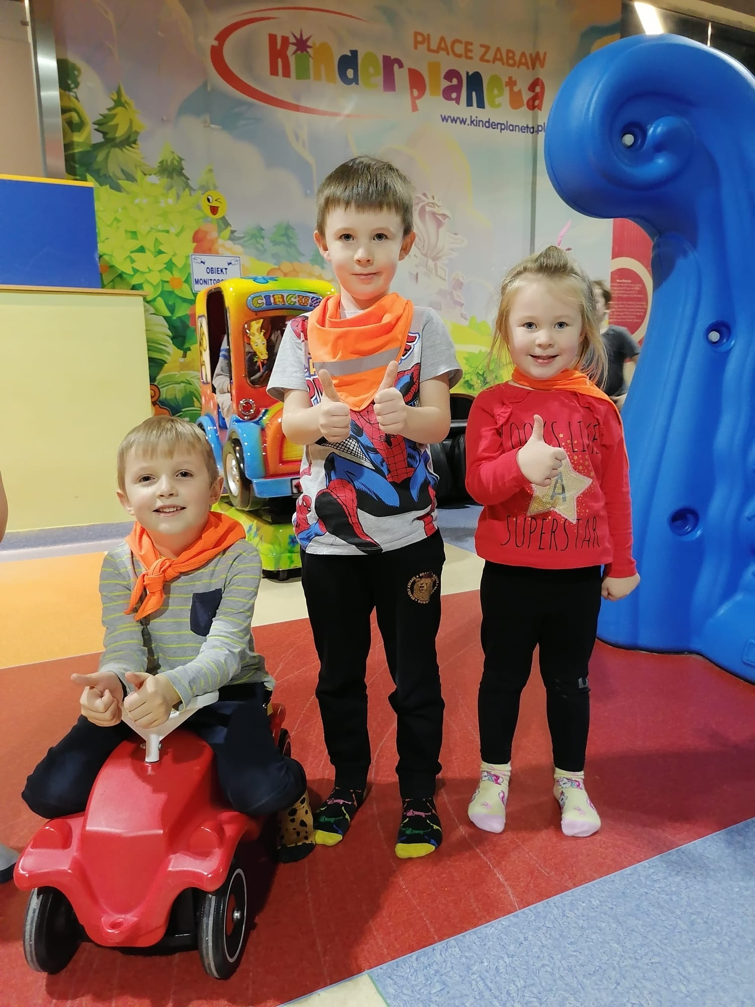 Wycieczka przedszkolaków z Dzierżążna na Plac Zabaw „Kinderplaneta” w Gdańsku